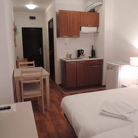 Gondola & Suites דירה בנסקו
